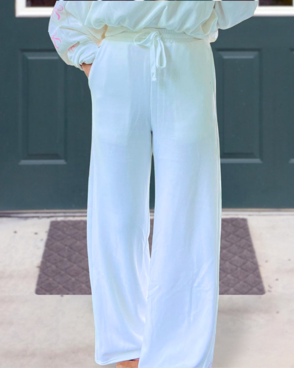 Bow Print Wide Leg Pants